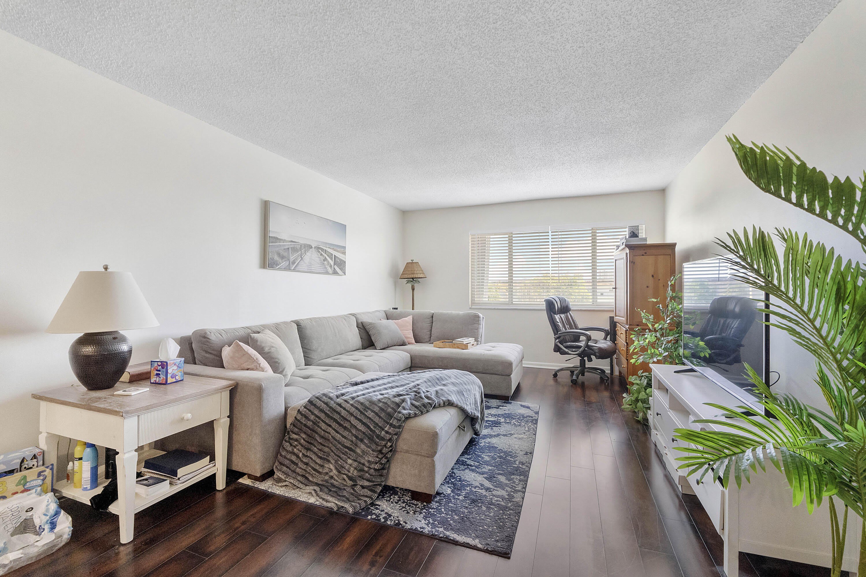 125 Shore Court – photo 1