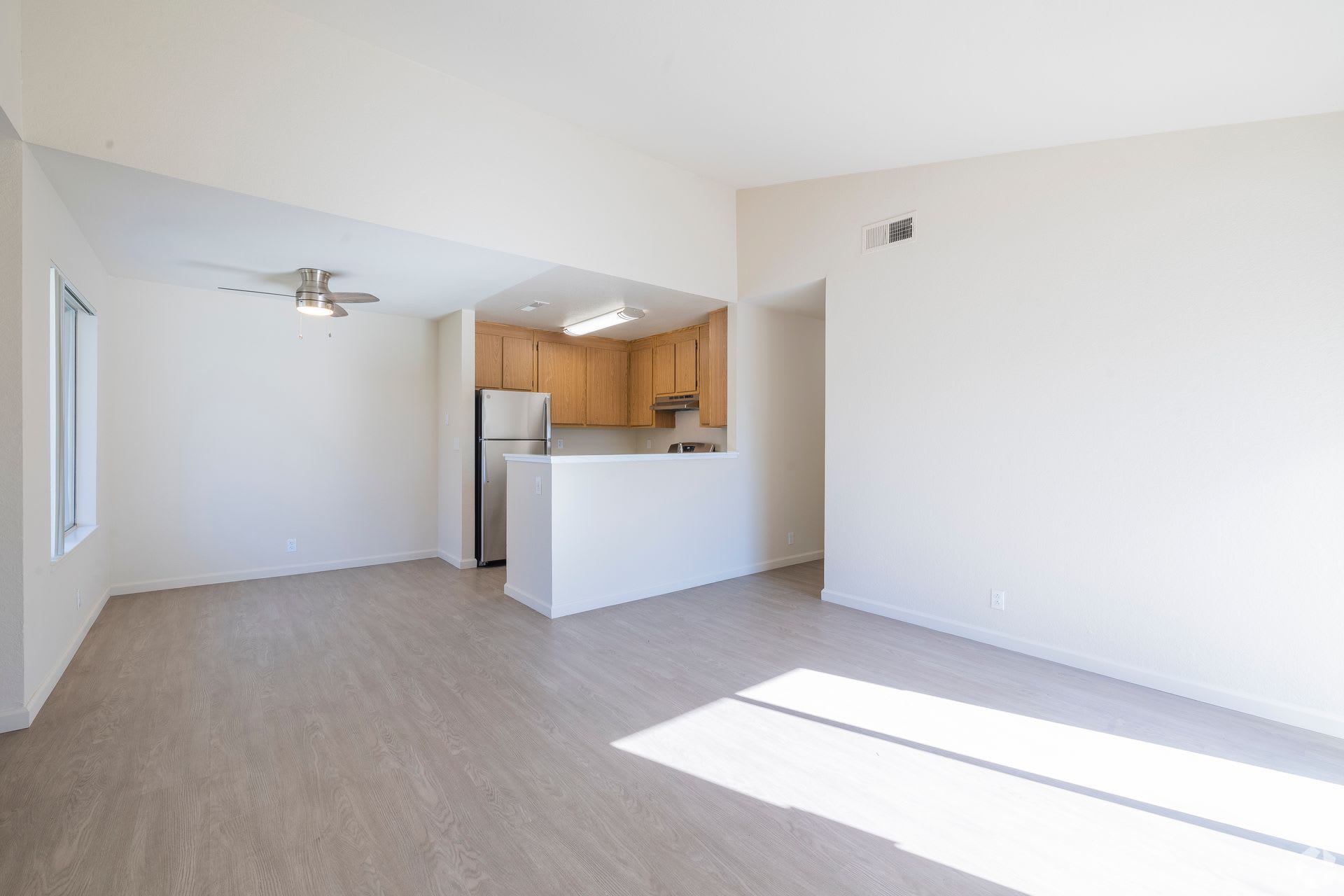 Sycamore Village – photo 1