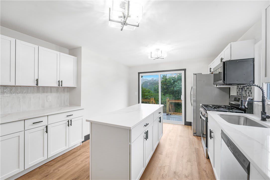 4706 Lorigan St – photo 5