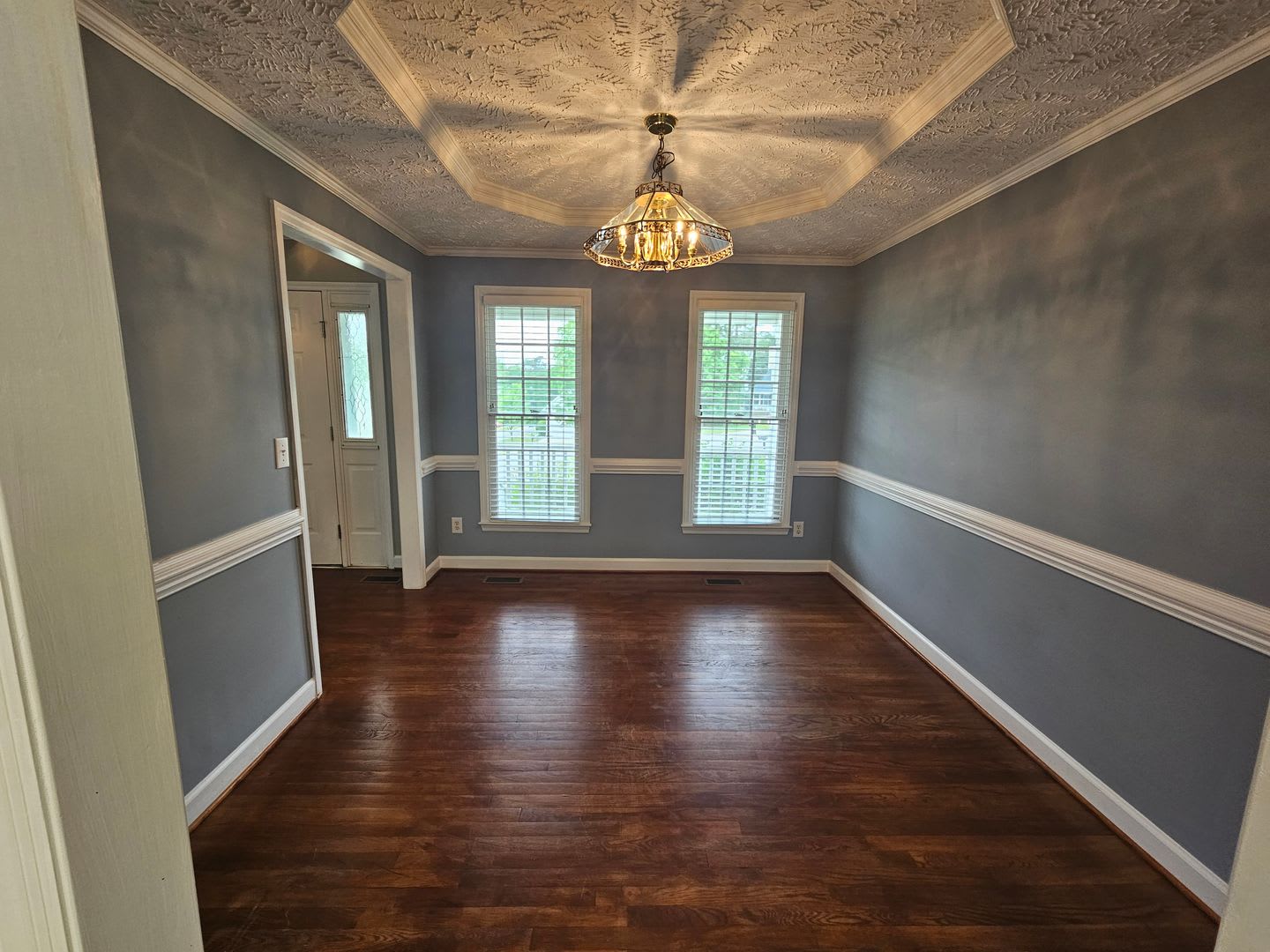 4 Bedroom 2 5 Bath Home Located In The Established Neighborhood Kings Grant – photo 4