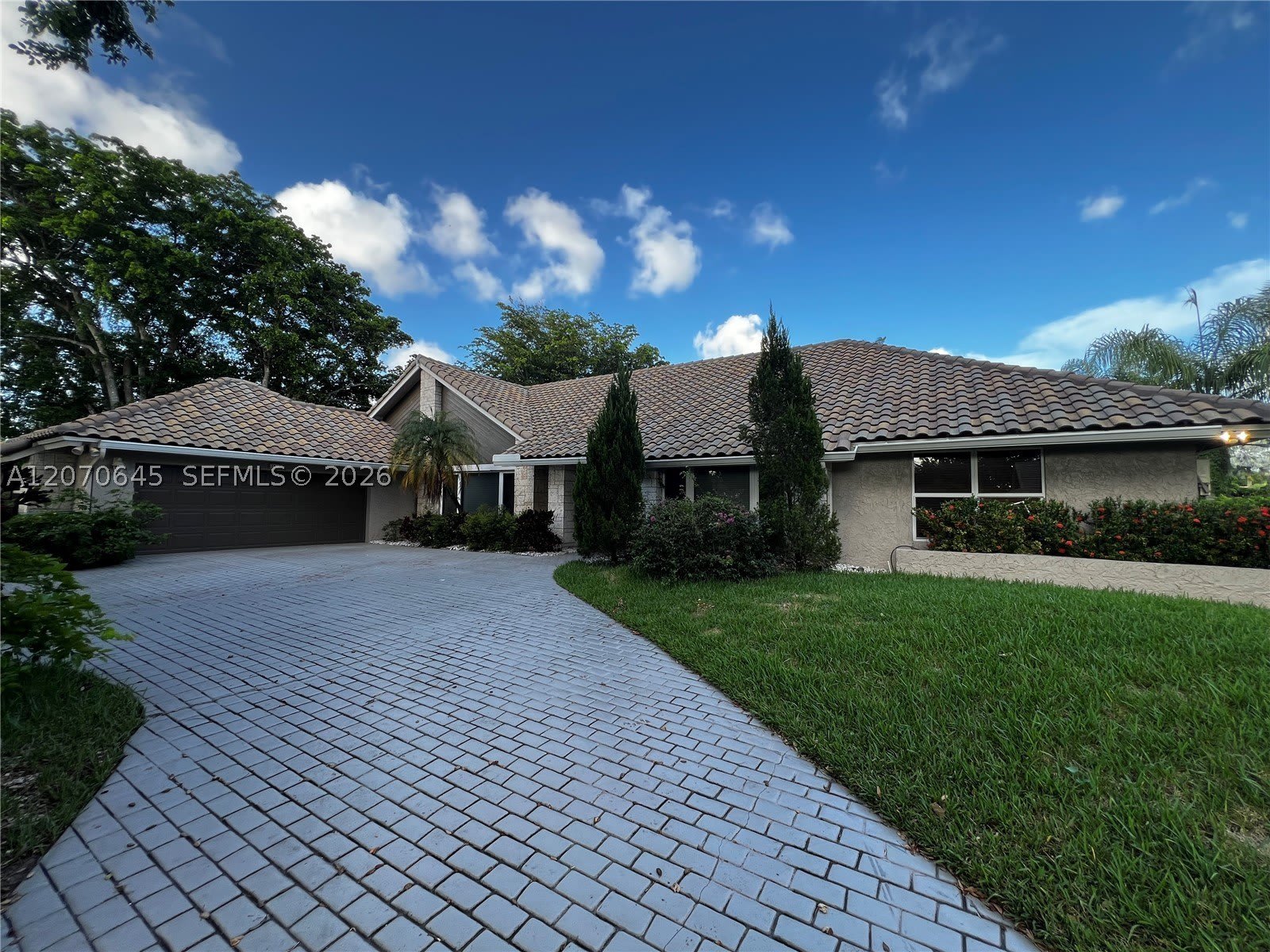 297 NW 104th Ave – photo 2