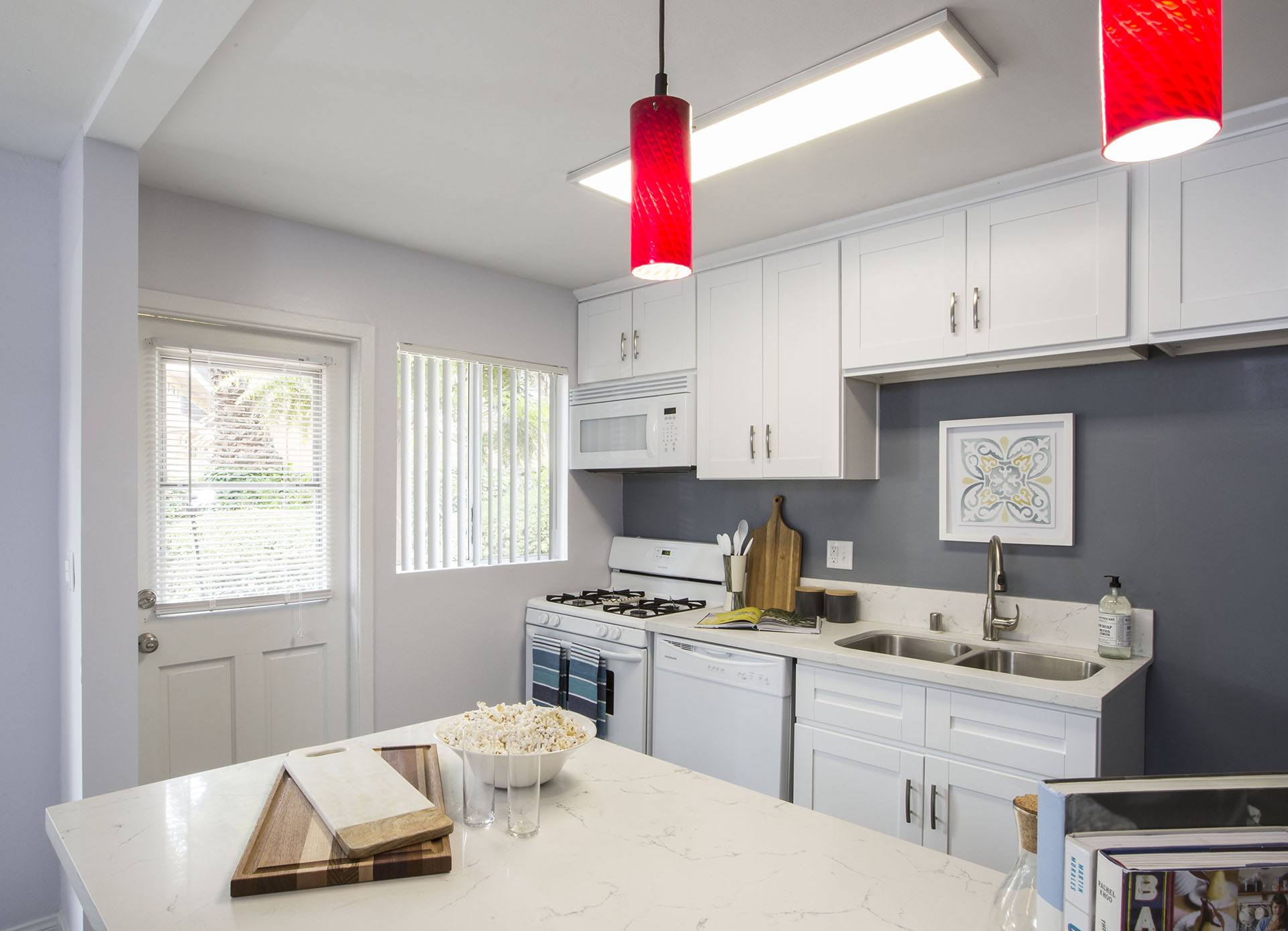 Marine View Apartments – photo 3