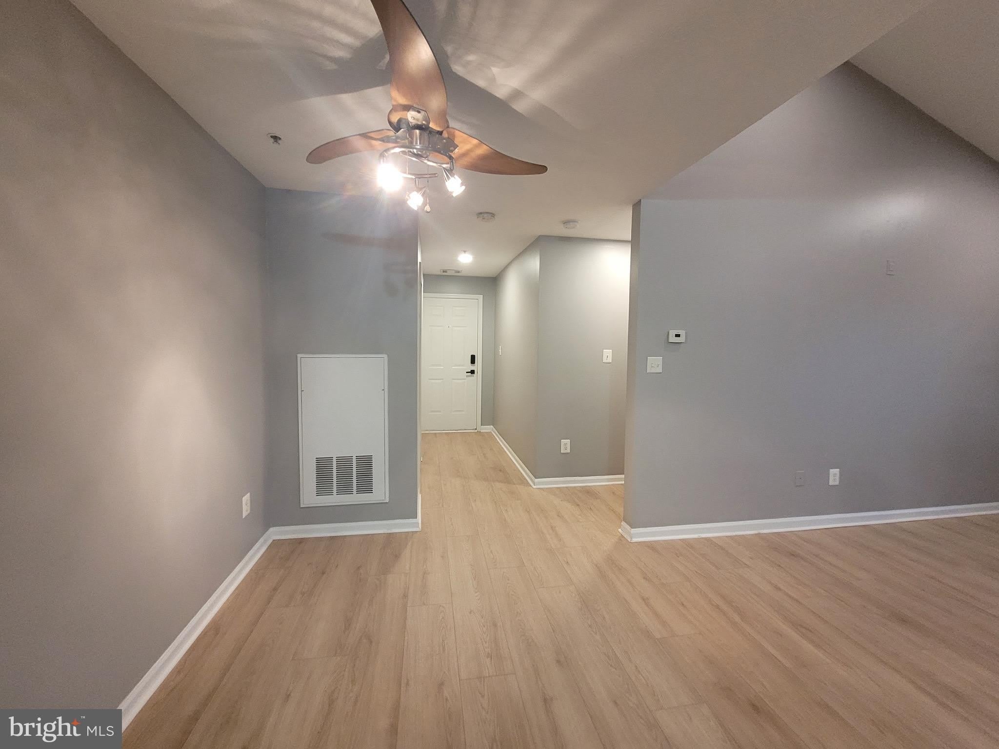 8921 TOWN CENTER Circle – photo 5