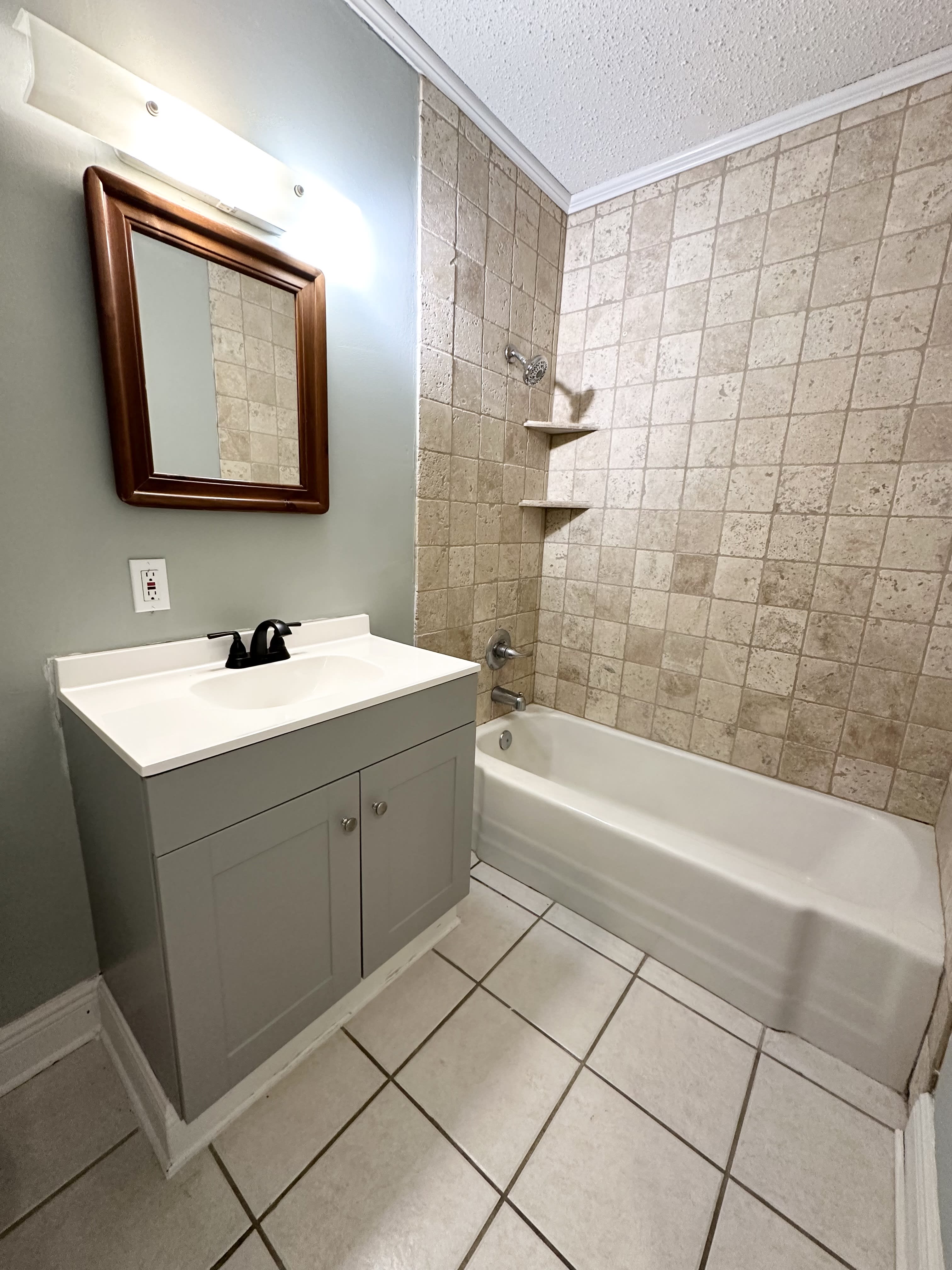 124 Emerite Dr – photo 4