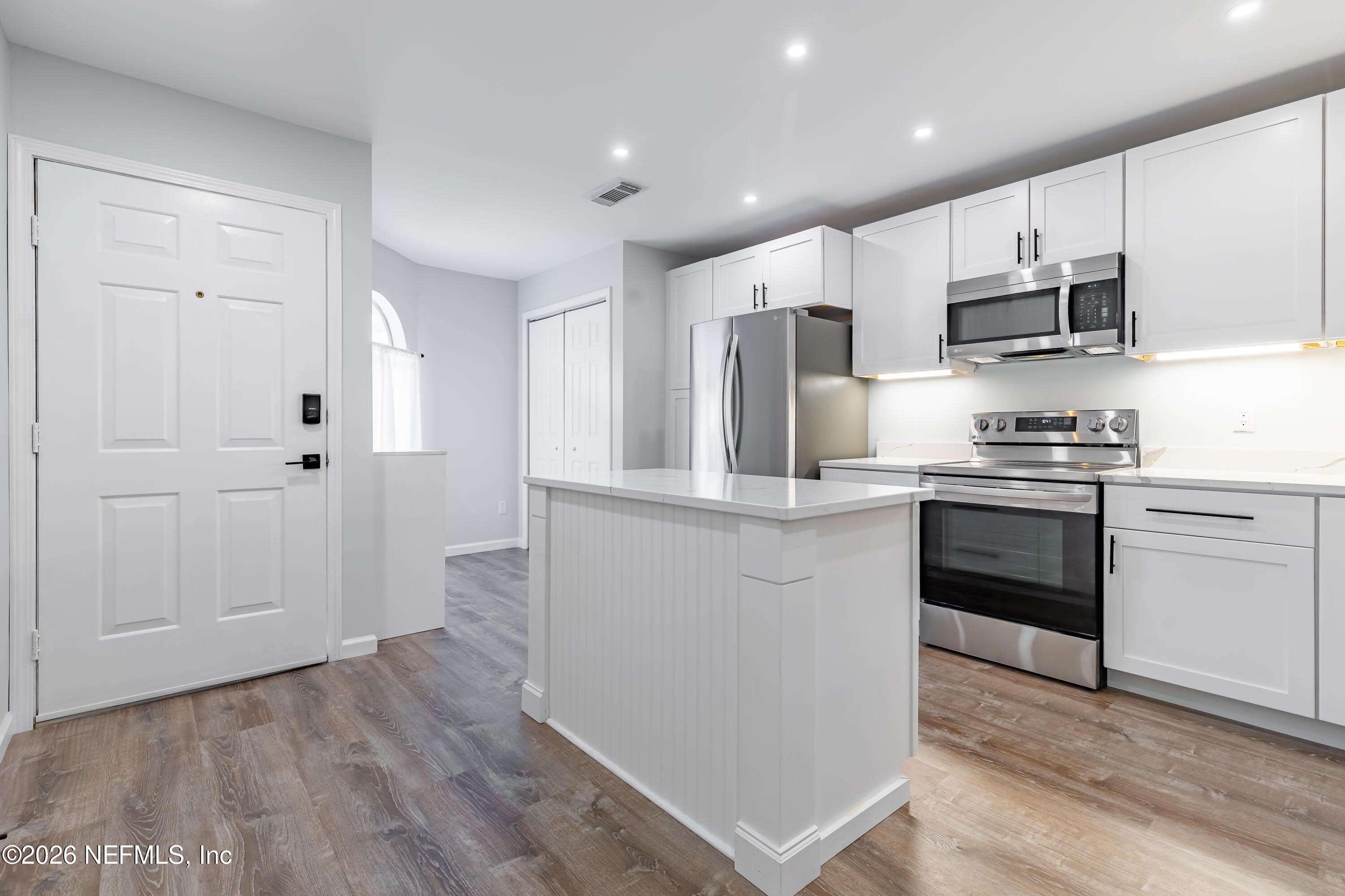 8118 BAYMEADOWS Circle – photo 3
