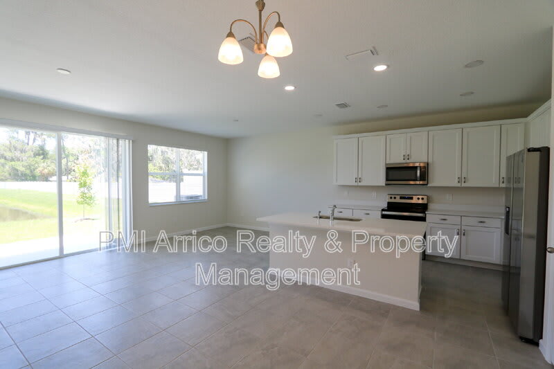 10914 Quickwater Ct – photo 3