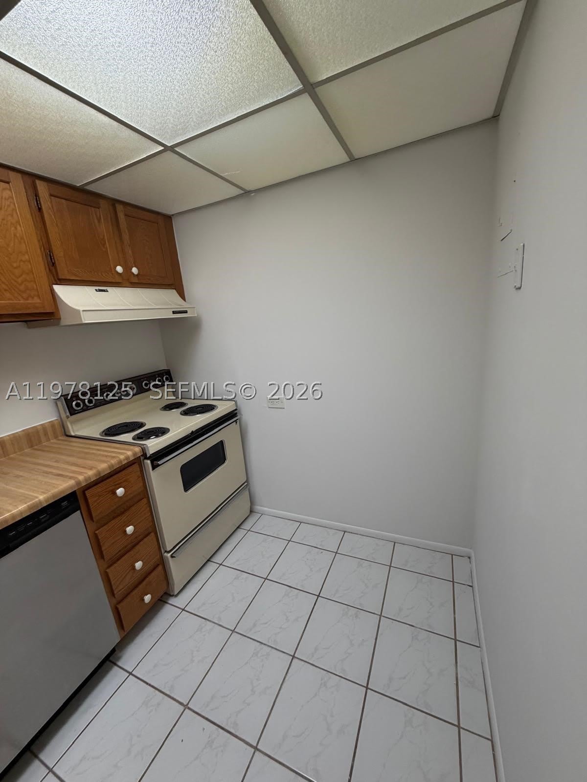 3720 Inverrary Dr – photo 4