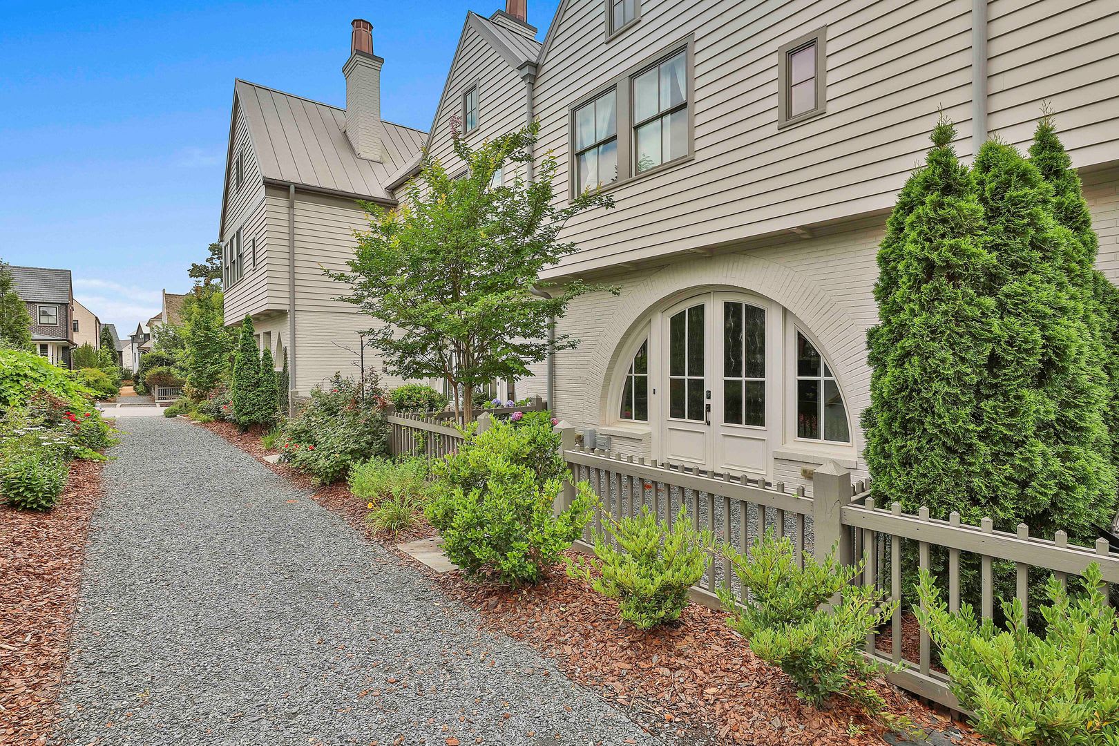 3Bd Trilith Townhome With 2 Car Garage – photo 2