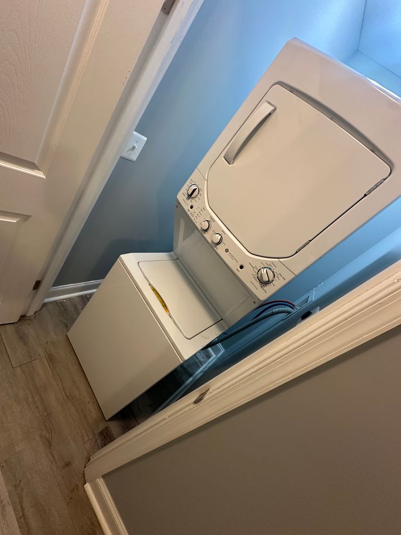 2bdr 1 ba east Baltimore – photo 4
