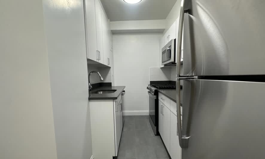 159 E 57th St – photo 4