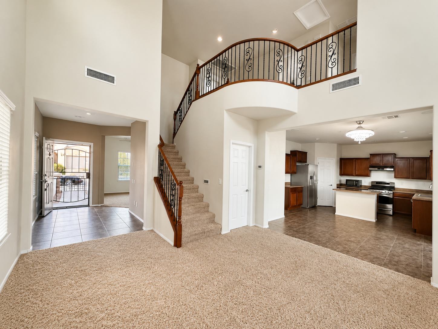 7373 West Monte Cristo Avenue – photo 1
