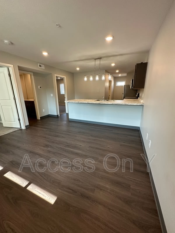 2340 Y St – photo 1