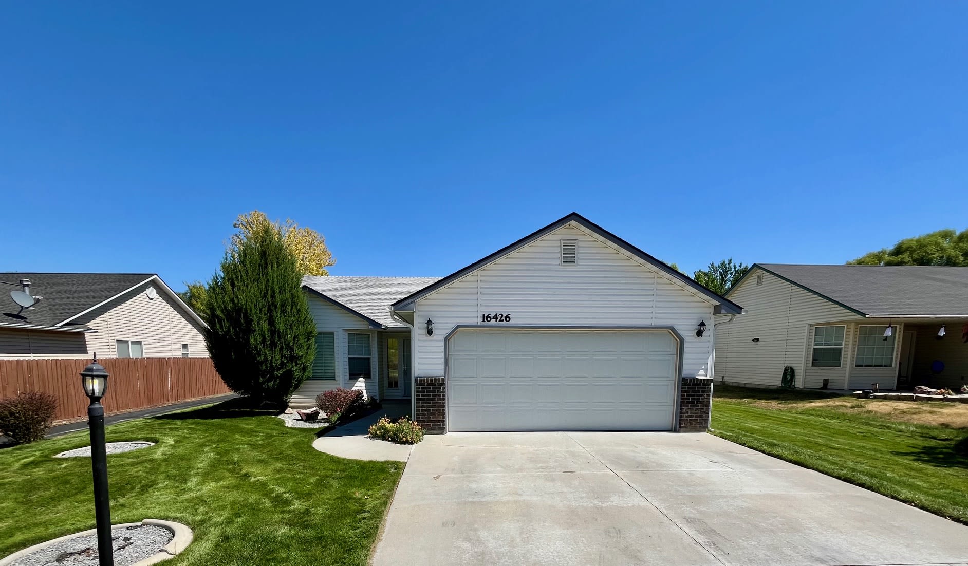 16426 North Asbury Drive – photo 1