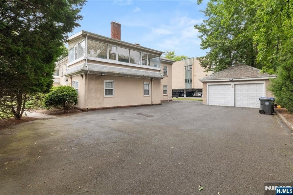 61 Glenwood Road – photo 4