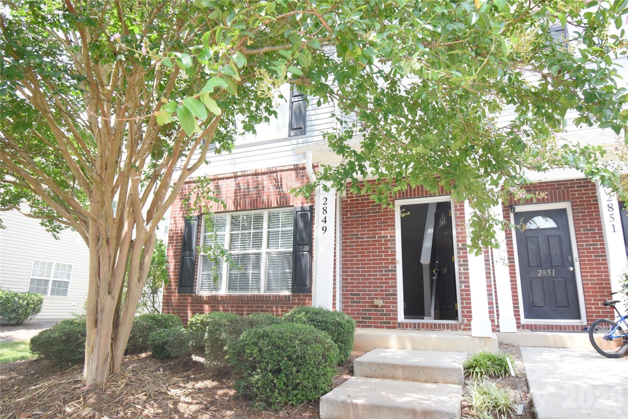 2849 Summergrove Court – photo 2