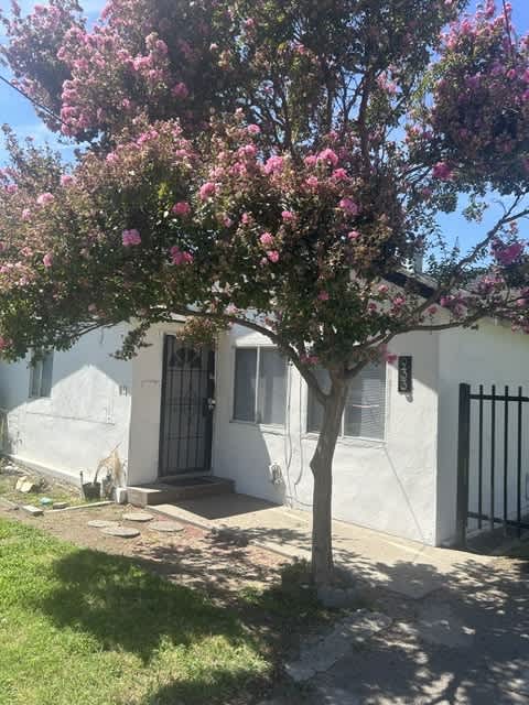 933 Kenwood Avenue 1 – photo 1