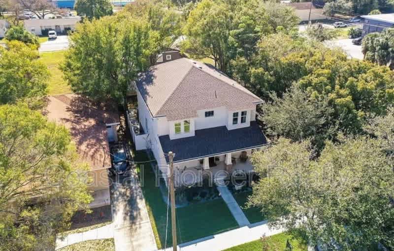 1738 W Spruce St – photo 3