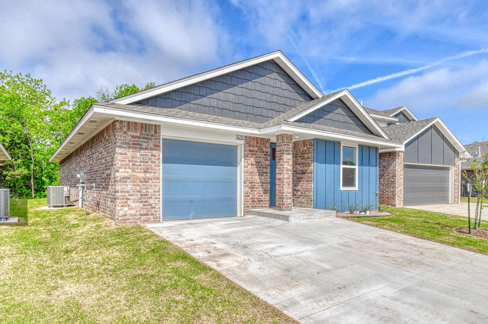 Move In Special: August Rent Free! – photo 2