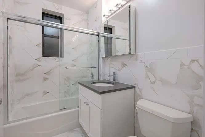3421 78Th St Apt 2F – photo 5