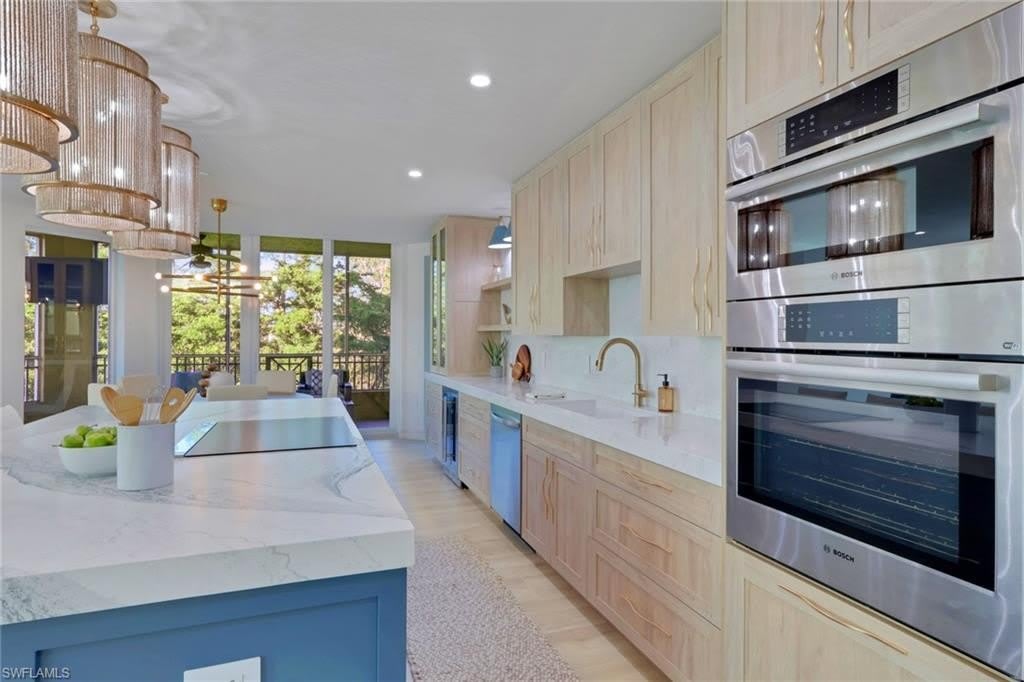 2728 Tiburon Blvd E – photo 3
