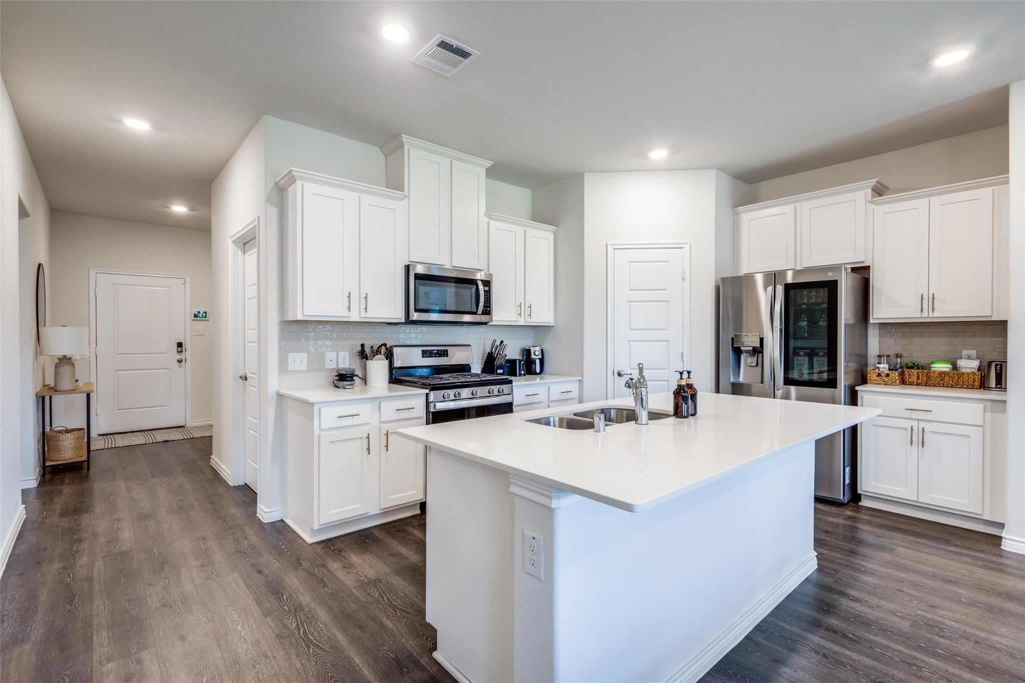 816 Goldenrod Lane – photo 4