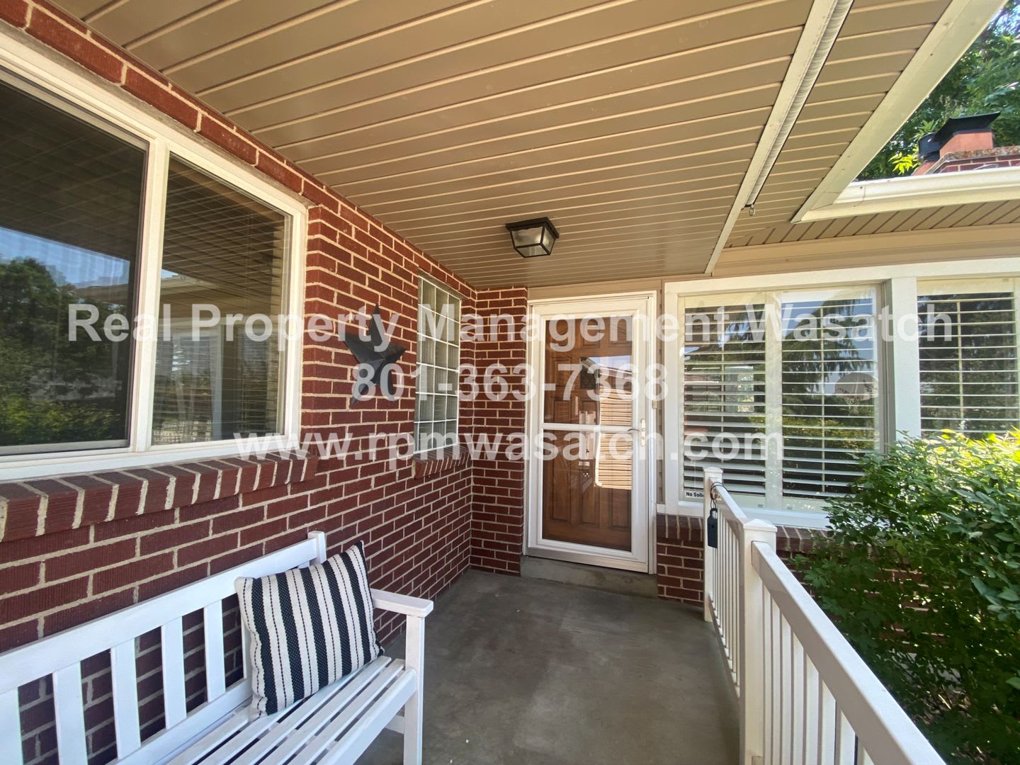Come see this amazing 5 bedroom, 2 bath home – photo 5