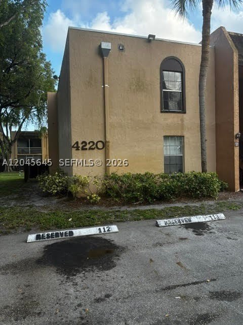 4220 NW 21st St – photo 2