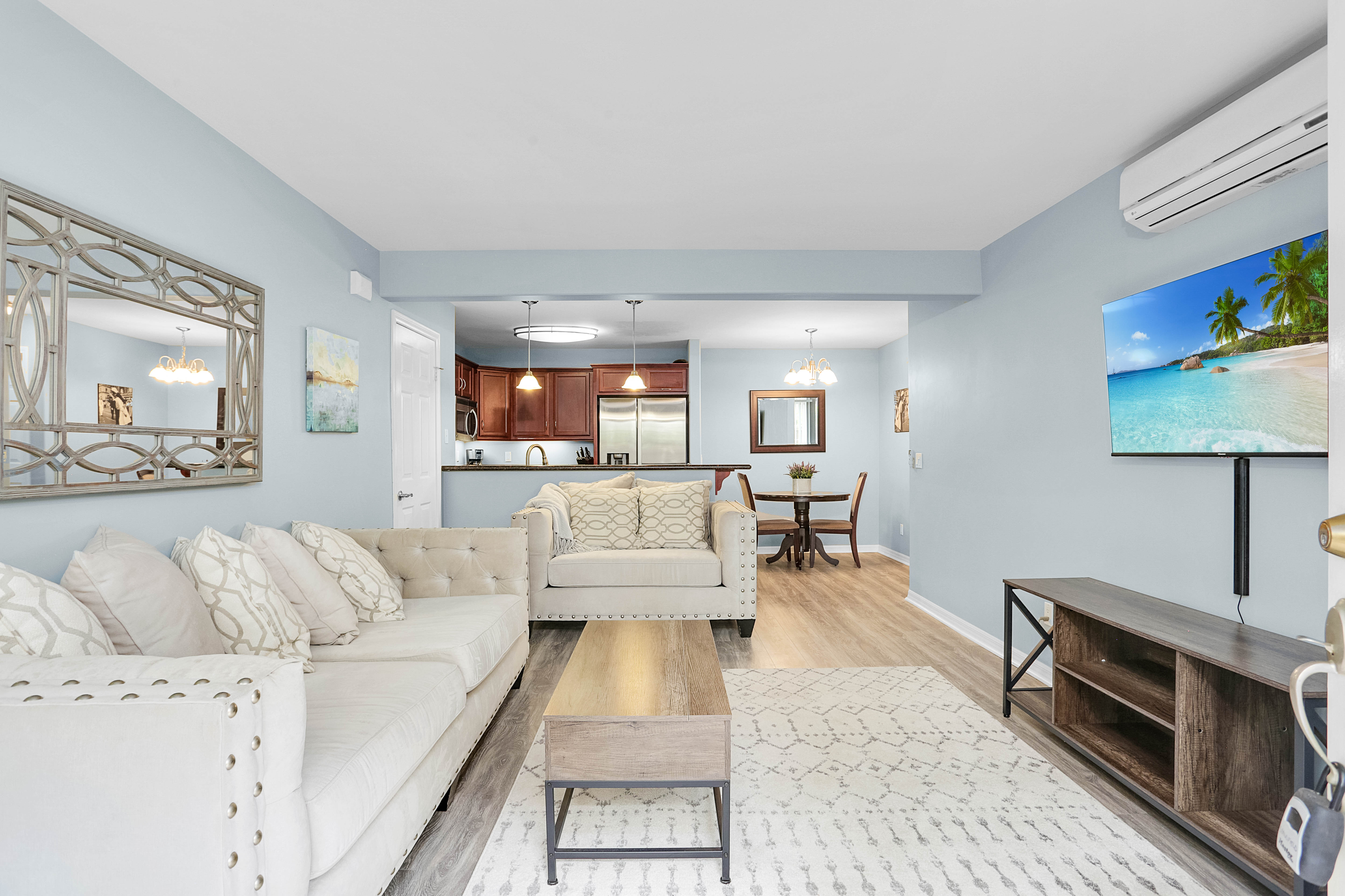 5252 Balboa Arms Dr – photo 2