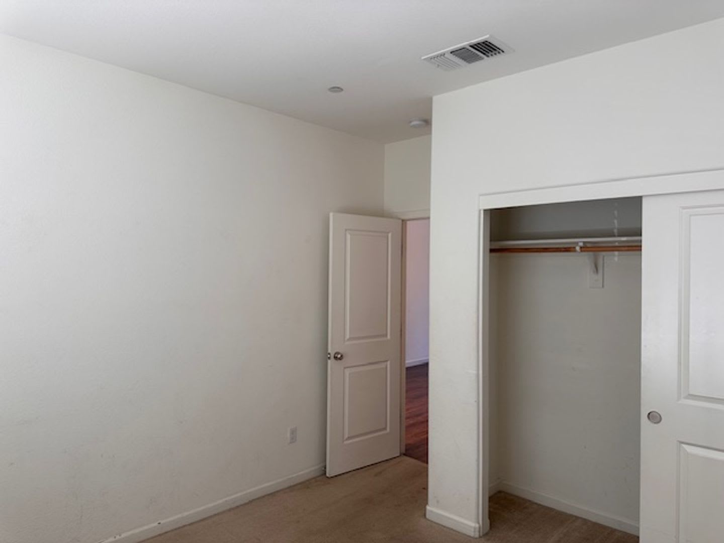 500 00 Off First Full Months Rent Beautiful Home In River Island – photo 2