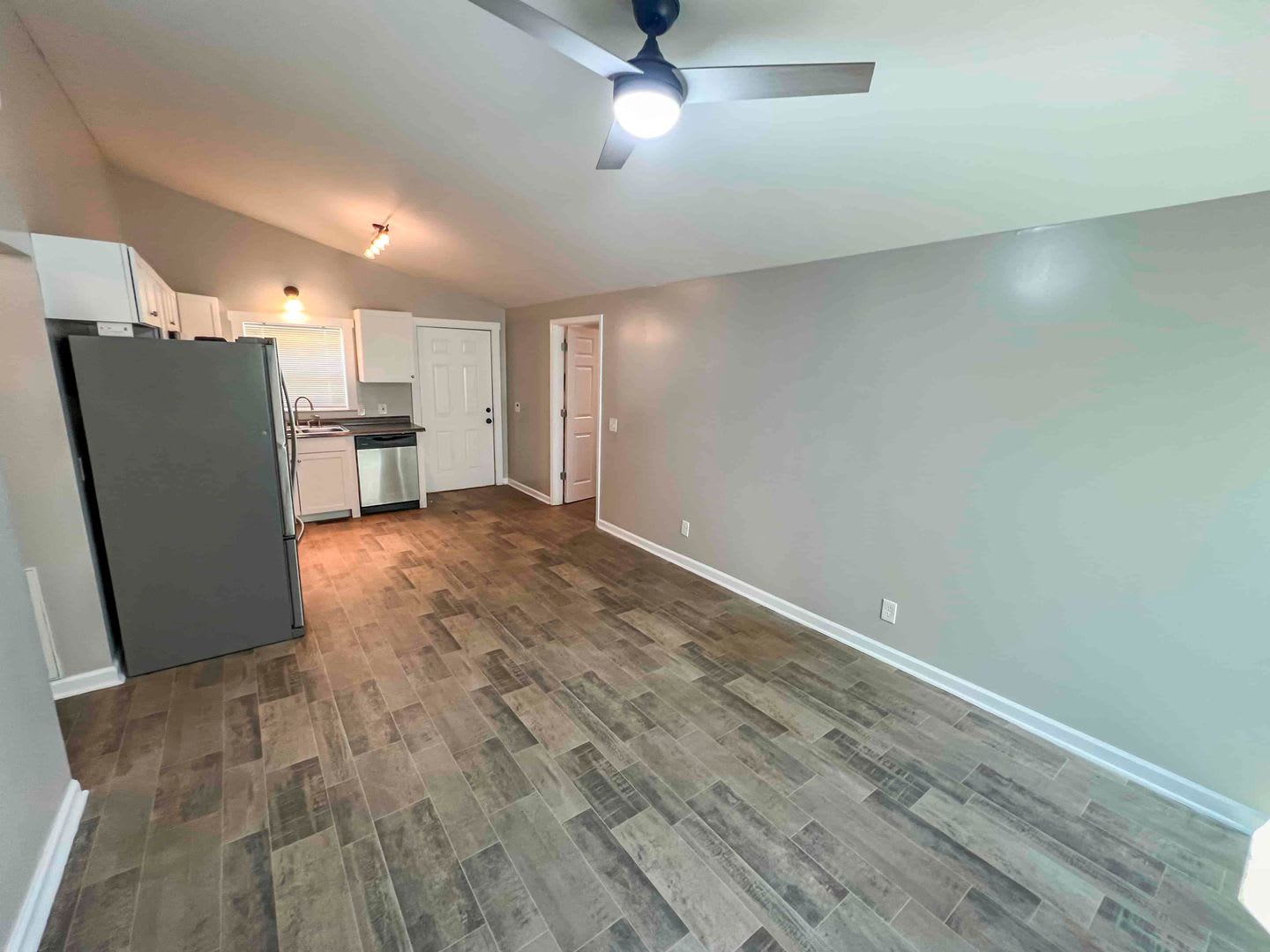 Fantastic Like New 3 BR/1 BA Ranch in Cartersville! – photo 3