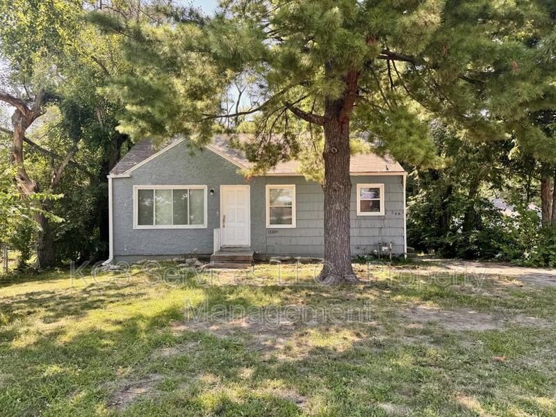 11108 Bennington Ave – photo 1