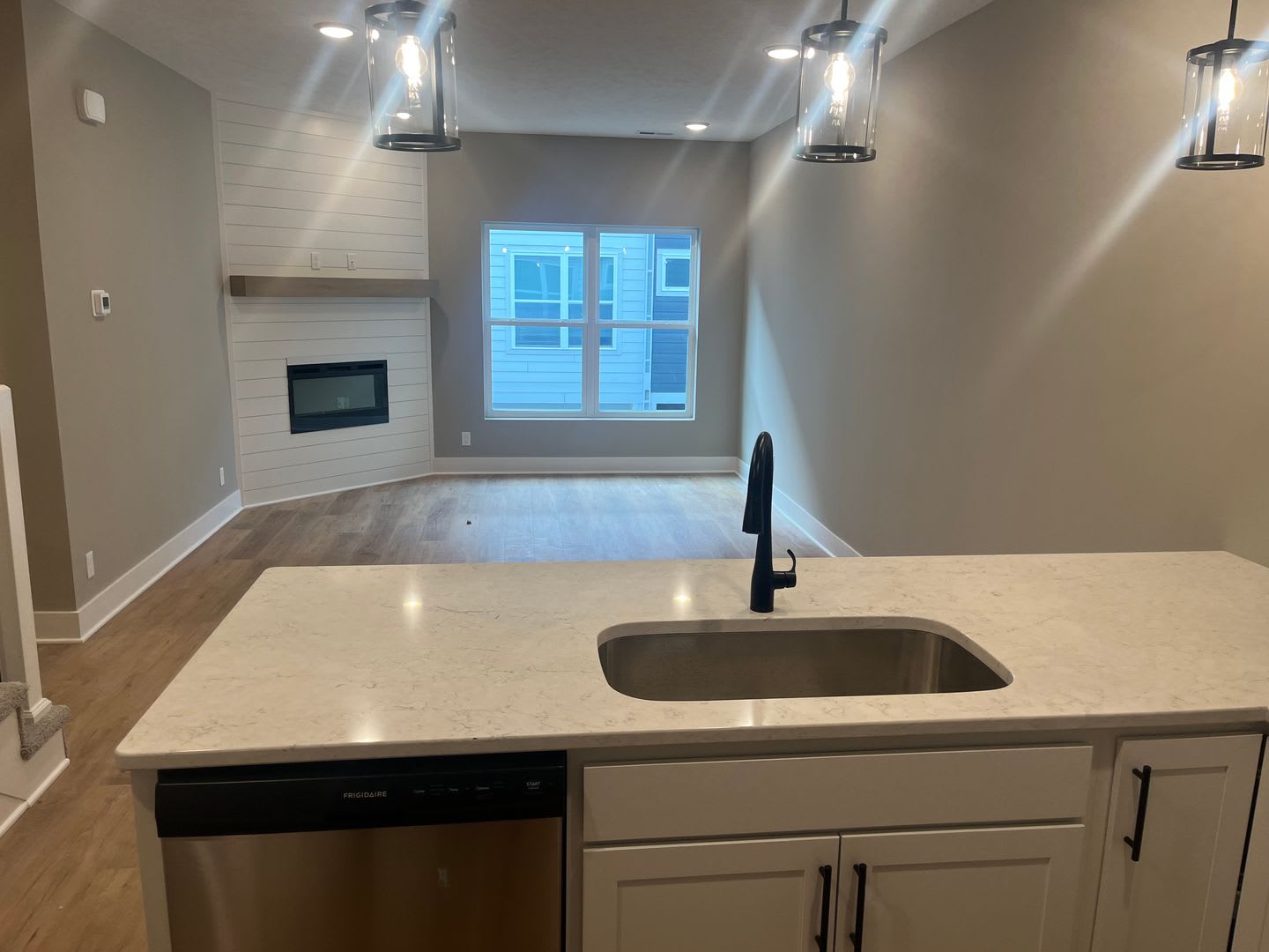 3 Bed 3.5 Bath-New Construction! – photo 5
