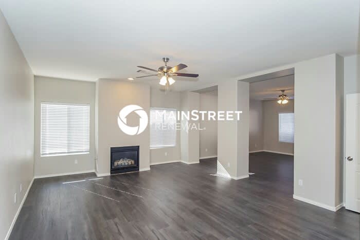 4361 Cottontail Lane – photo 3