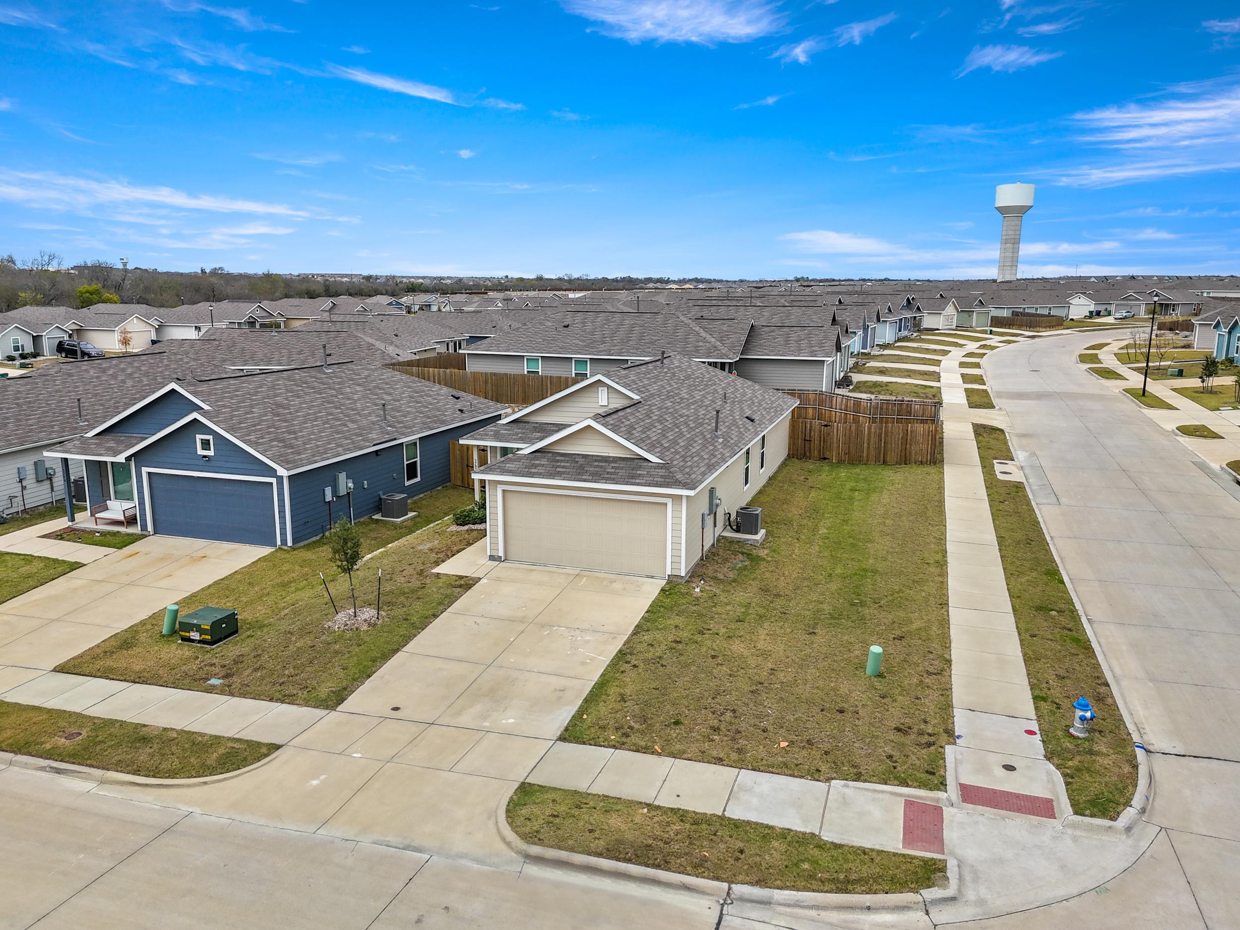 3702 Haydon Hill Road – photo 2