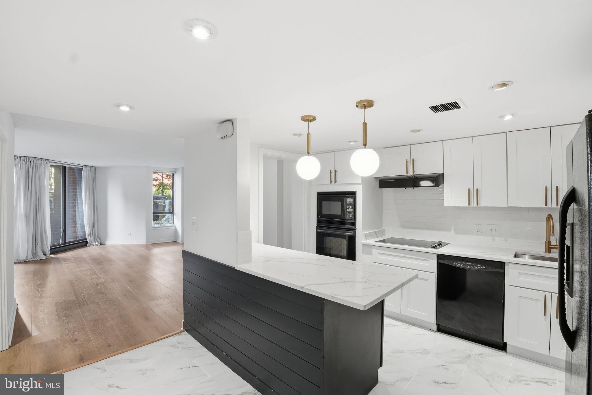 1099 22Nd Street Nw – photo 2