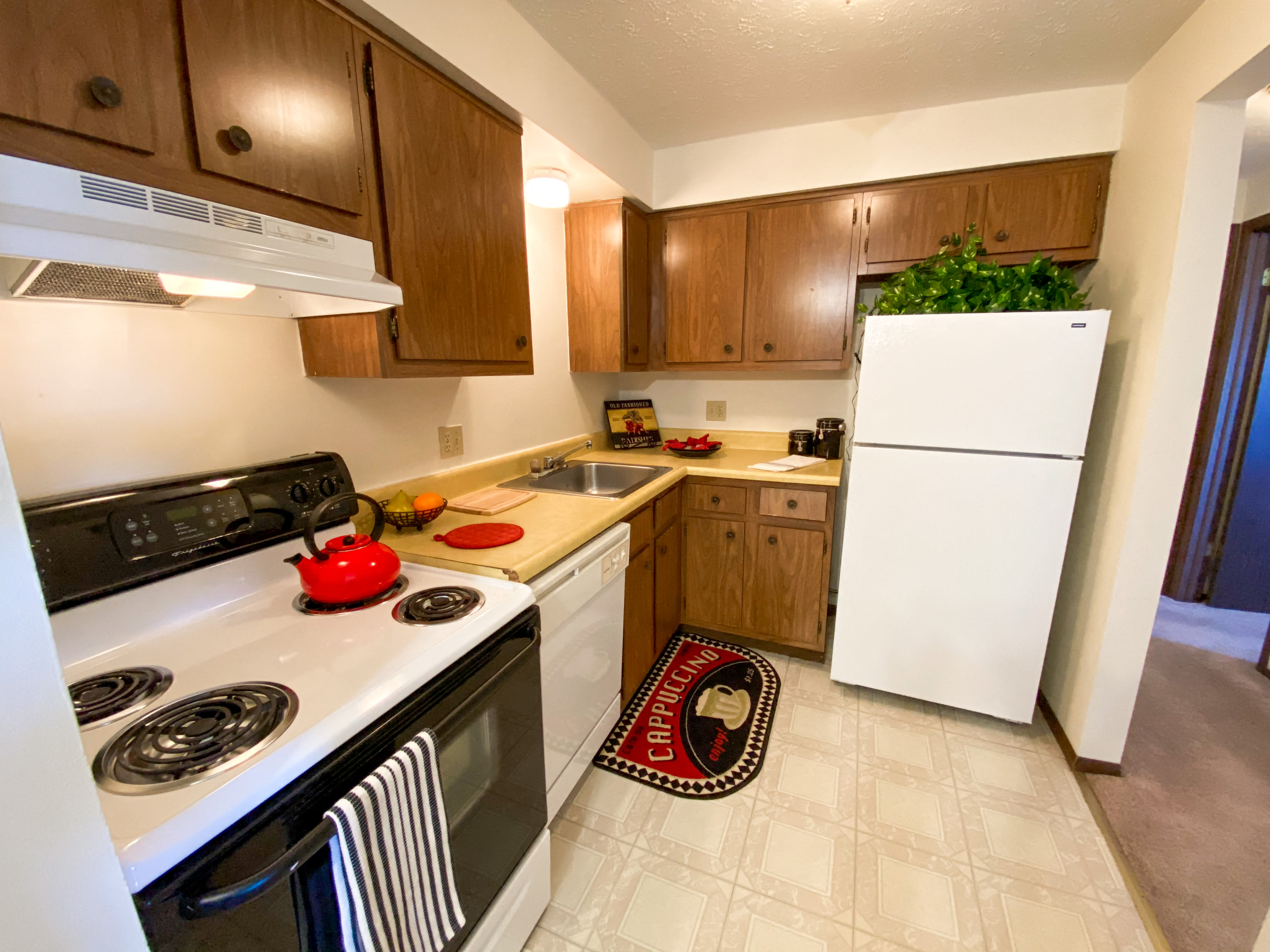 Condor Garden Apartments – photo 3