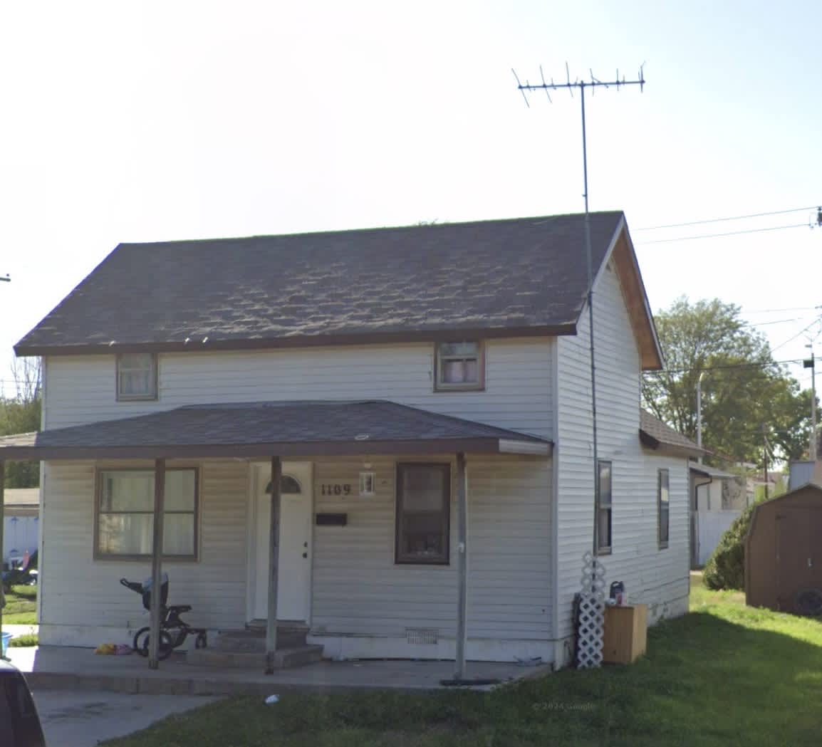 1109 N Taylor St – photo 2