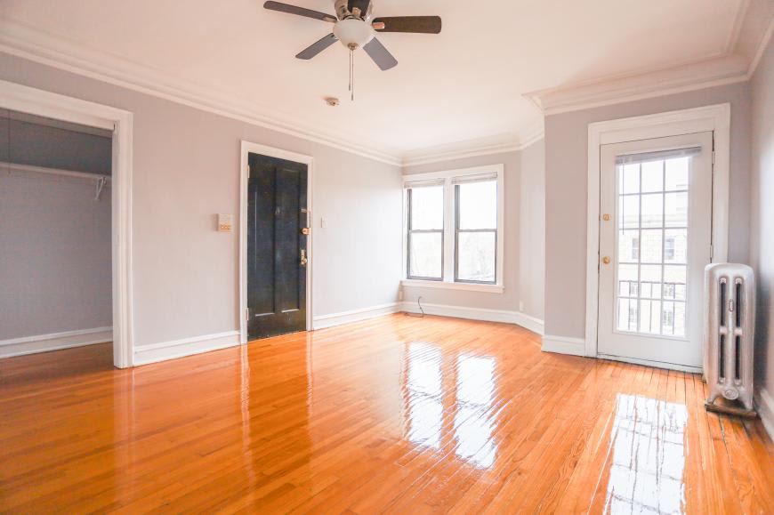 1606 West Morse – photo 1