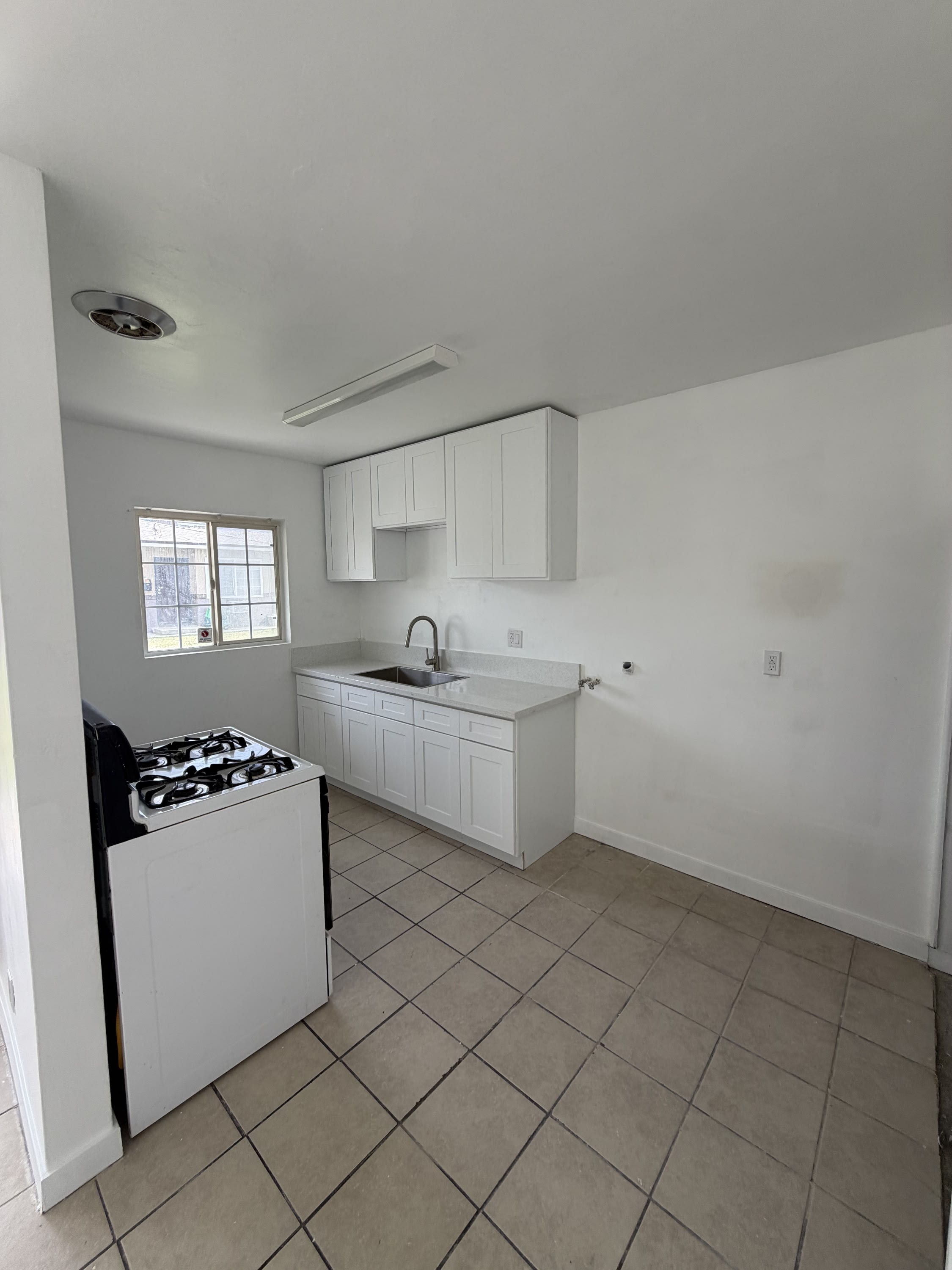 1829 Loma Vista Street – photo 3