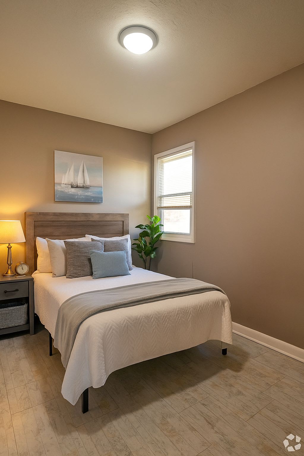 601 Moses Dr – photo 3