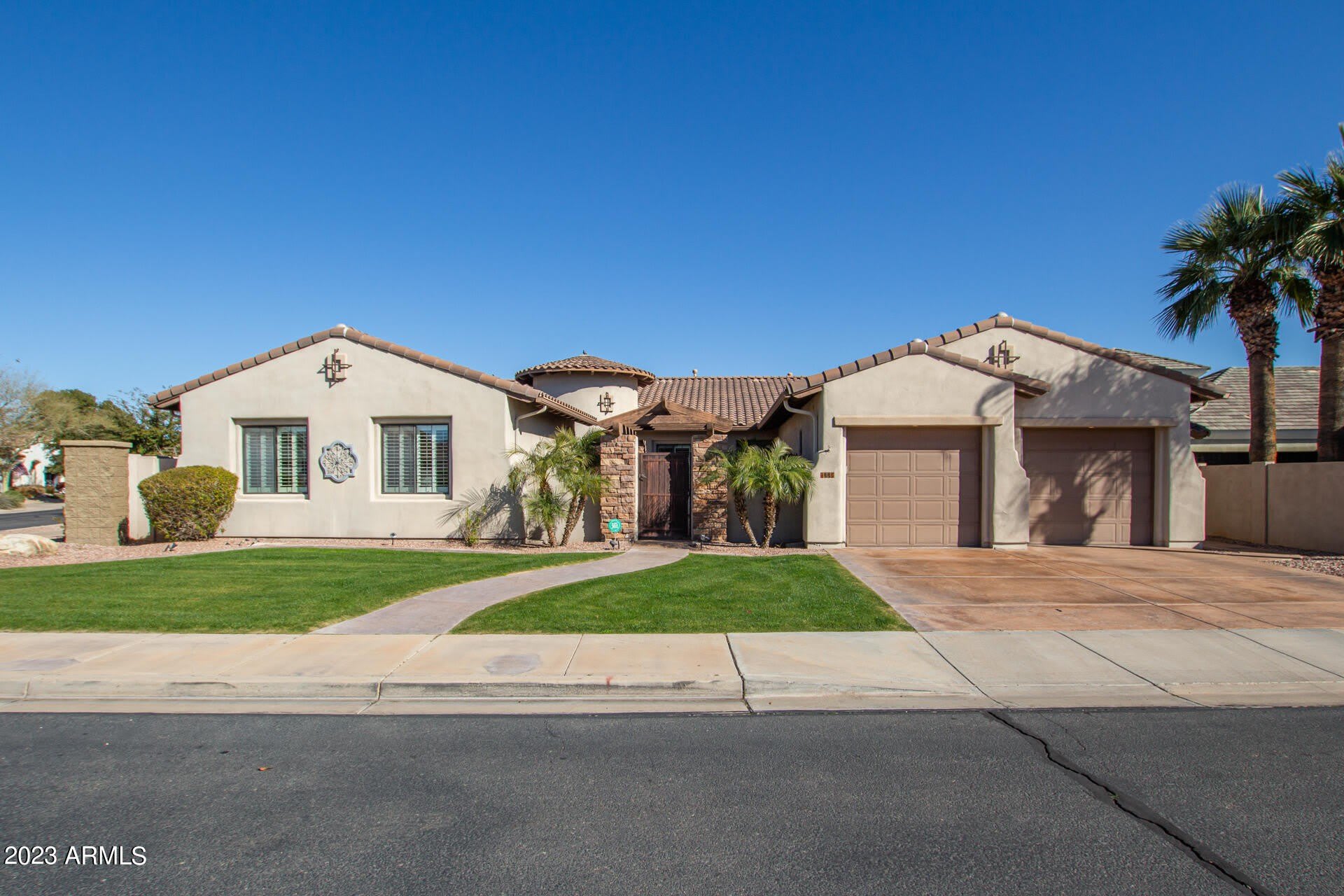 885 W PALO BREA Drive – photo 2
