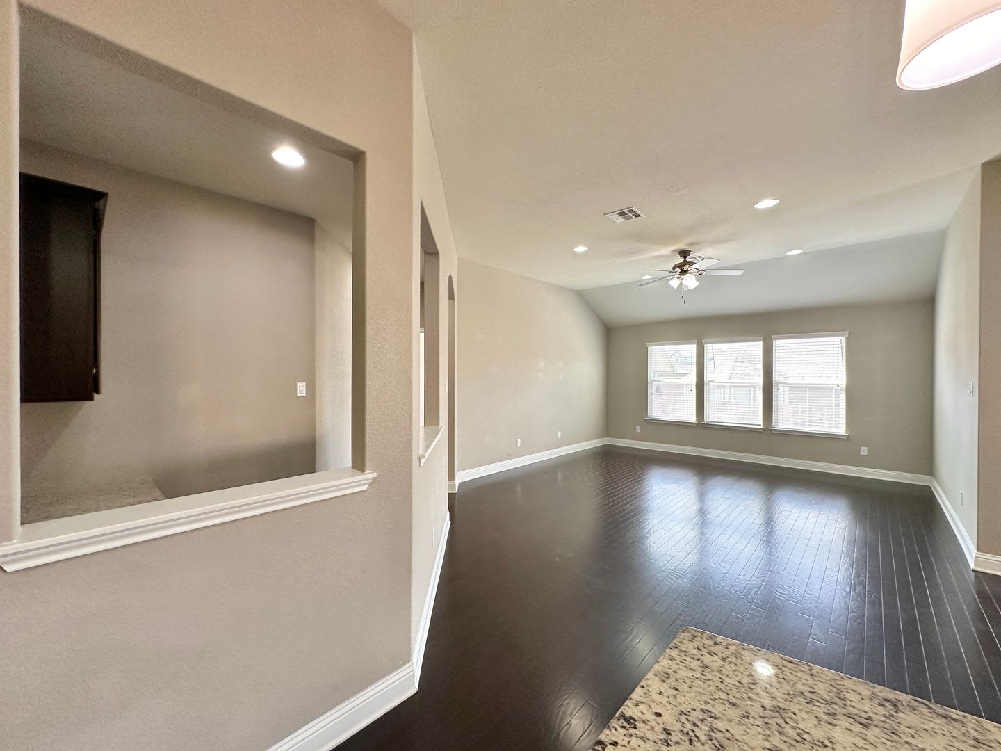 822 Olive Lane – photo 3