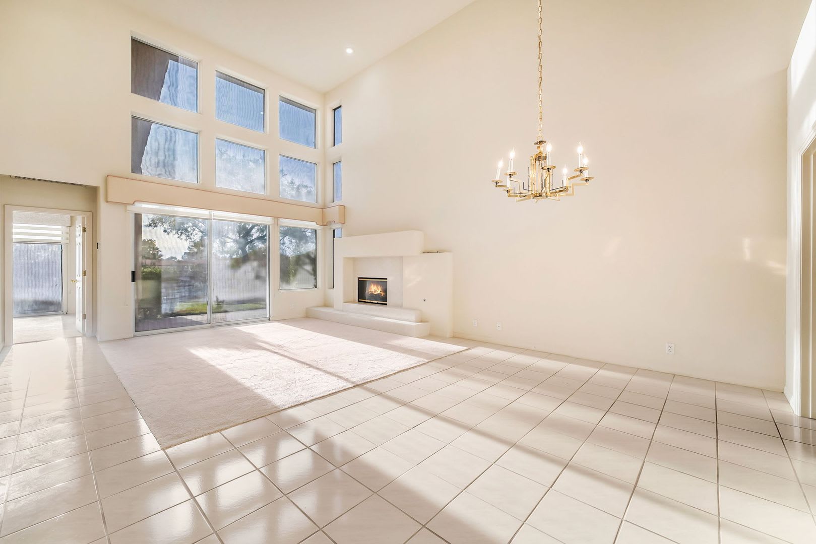 Charming Guard-Gated Southwest Las Vegas Townhome with Fireplace & Golf Course Views! – photo 3