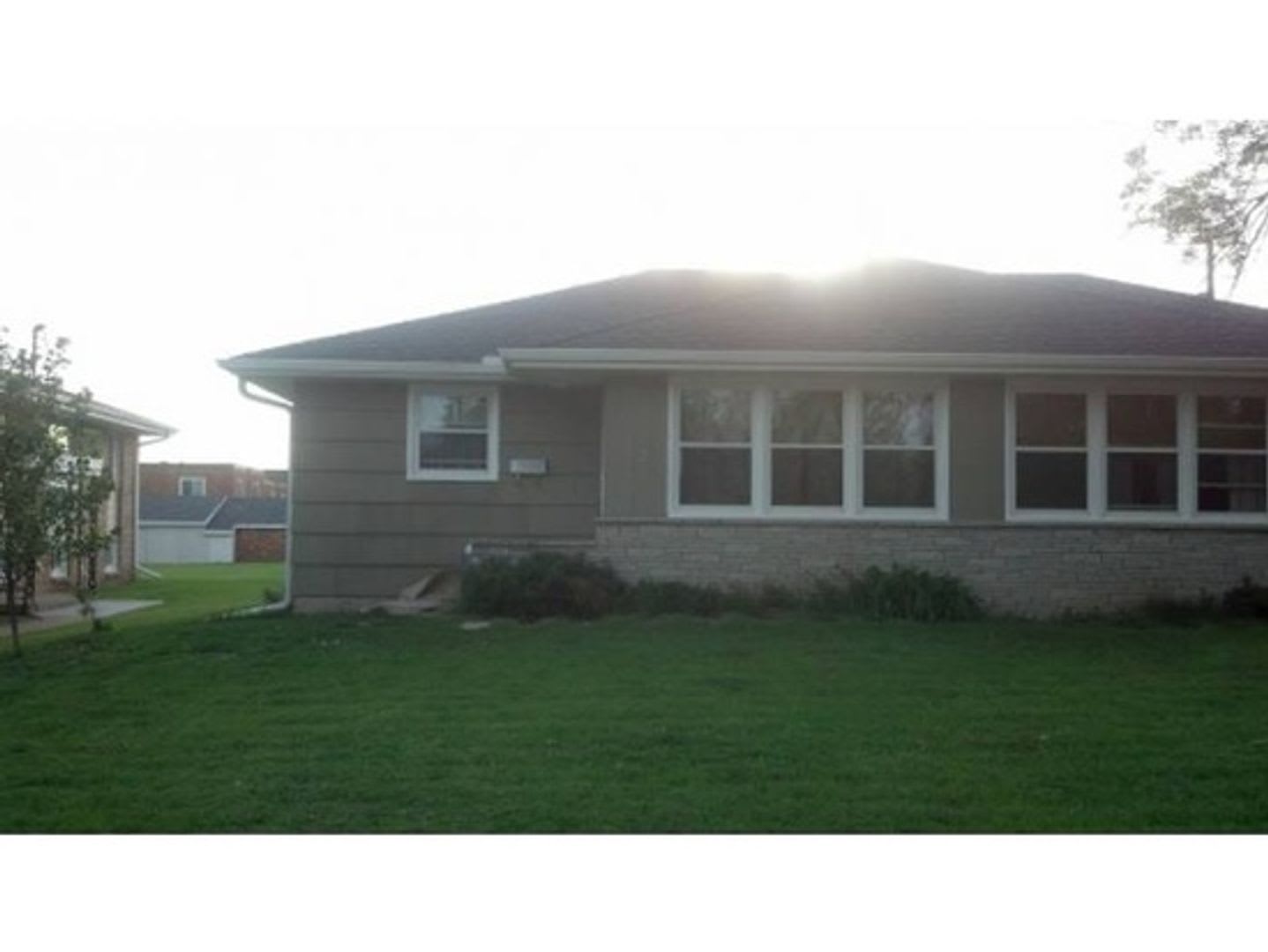Hopkins Townhome for Rent – photo 1