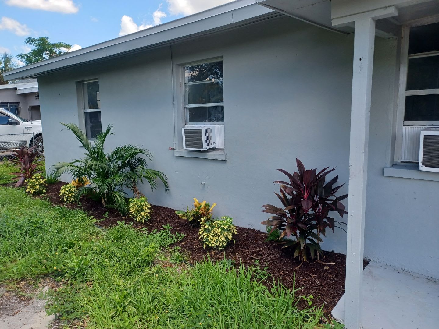 500 Off First Months Rent Coming Soon Remodeled 3 Bedroom 1 Bathroom Large Fenced Yard – photo 1