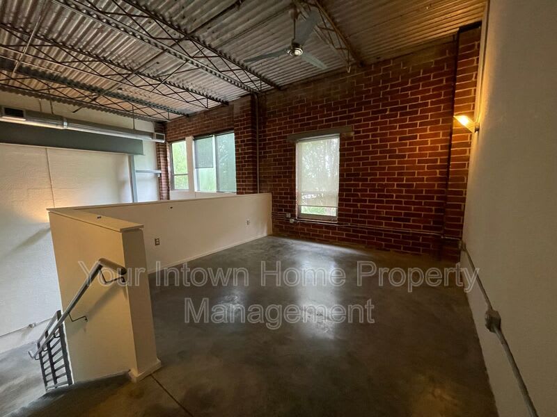 195 Arizona Avenue – photo 4