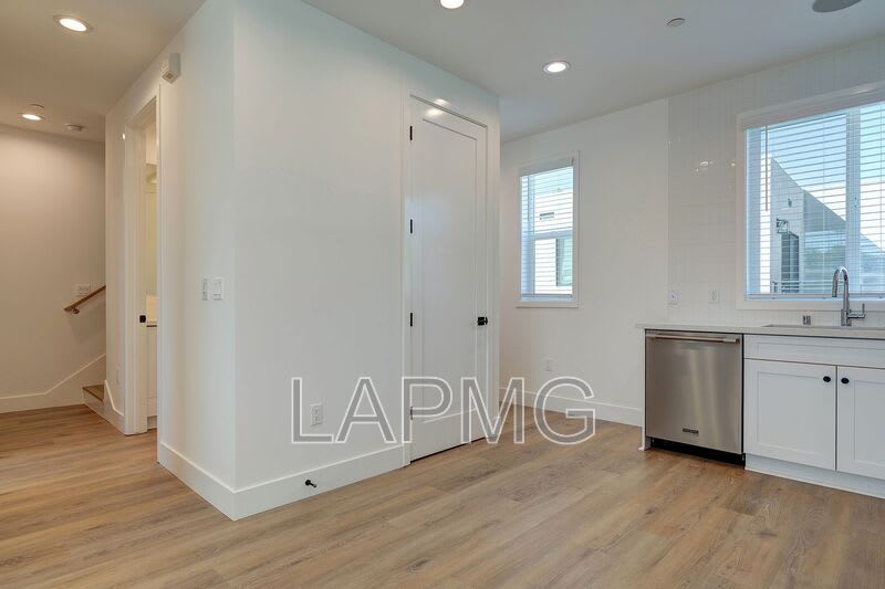 4507 Saturn St – photo 5