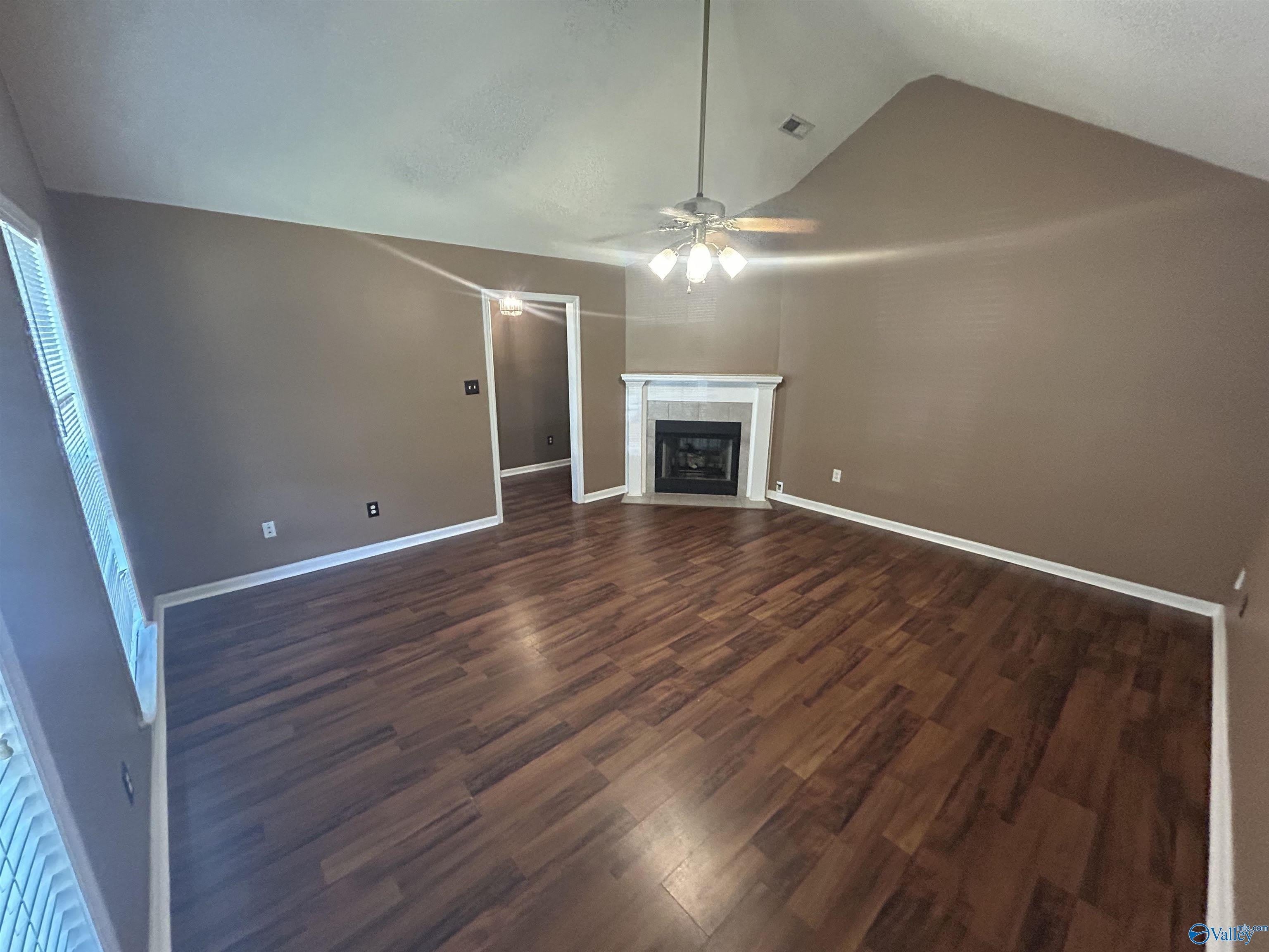 111 Sunnyfield Drive – photo 4