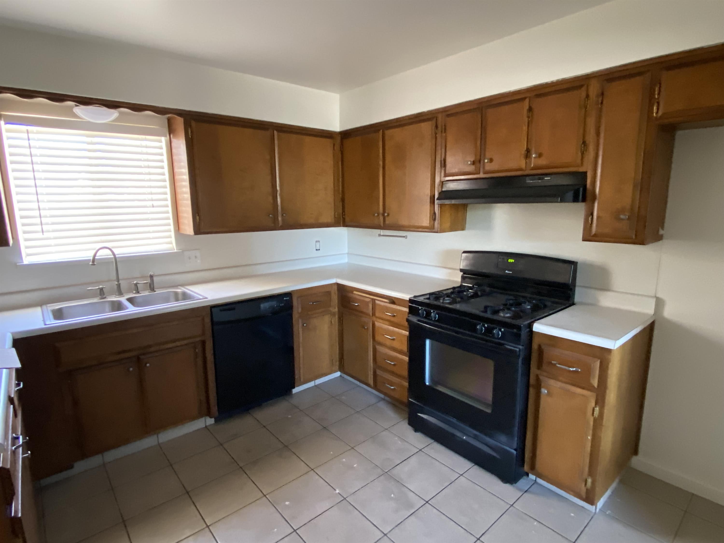 3015 Clearview Drive – photo 3