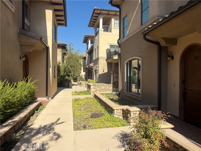 158 South Sierra Madre Boulevard – photo 4